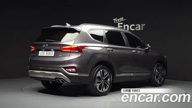 Hyundai Santa Fe 2018 thumb 5