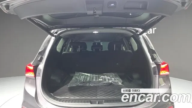 Hyundai Santa Fe 2018 thumb 7