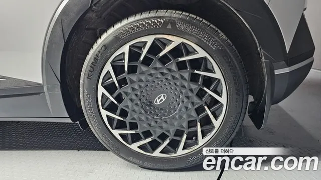 Hyundai Ioniq5 2022 thumb 2