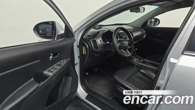 Kia Sportage 2015 thumb 10