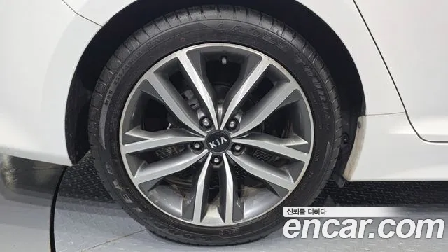 Kia K5 2013 thumb 12