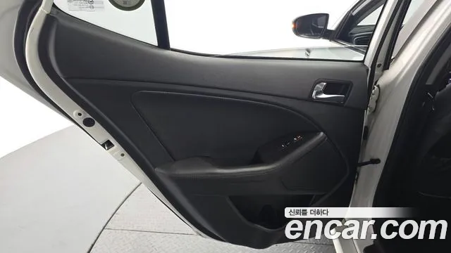 Kia K5 2013 thumb 3