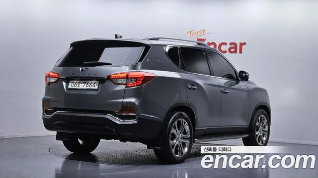 KGM Rexton 2018 thumb 3