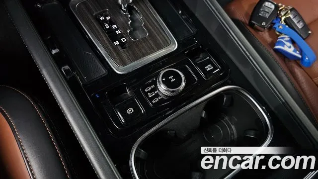 KGM Rexton 2018 thumb 5