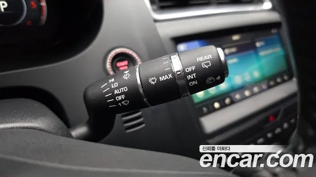 Jaguar E-Pace 2019 thumb 6