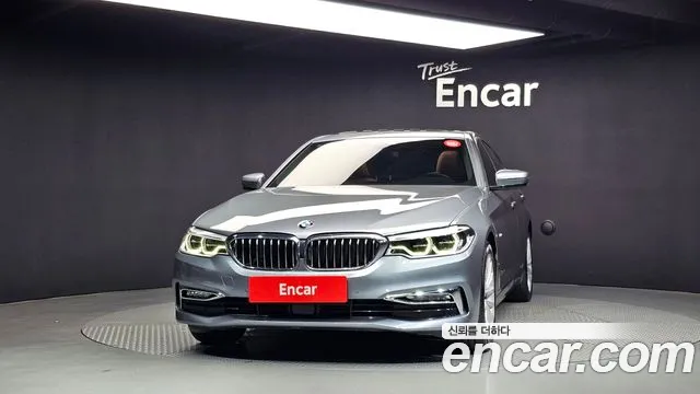 BMW 5 серии 2018 thumb 2