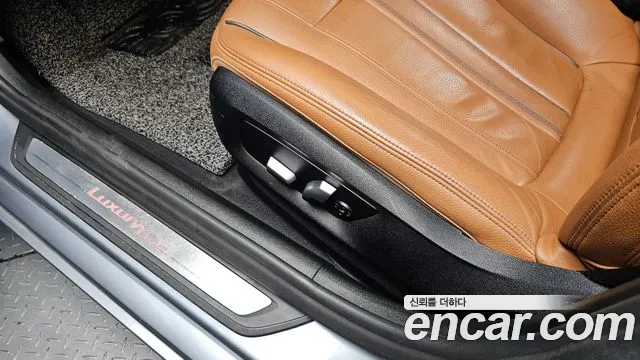 BMW 5 серии 2018 thumb 4