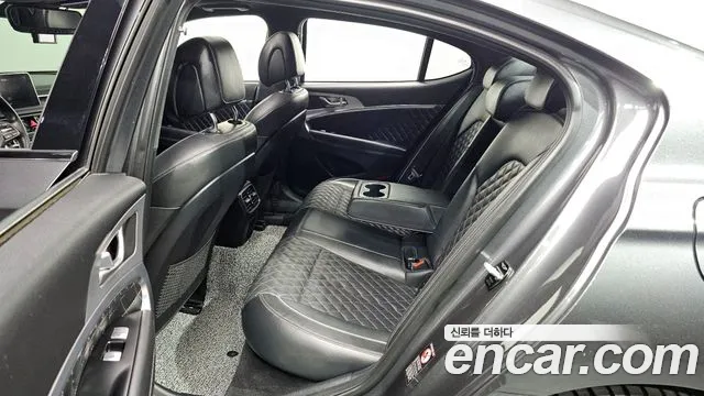 Genesis G70 2017 thumb 6