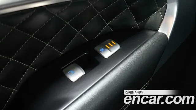 Genesis G70 2017 thumb 5