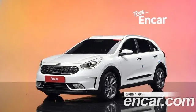 Kia Niro 2016 thumb 9