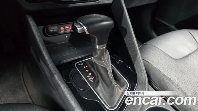 Kia Niro 2016 thumb 7