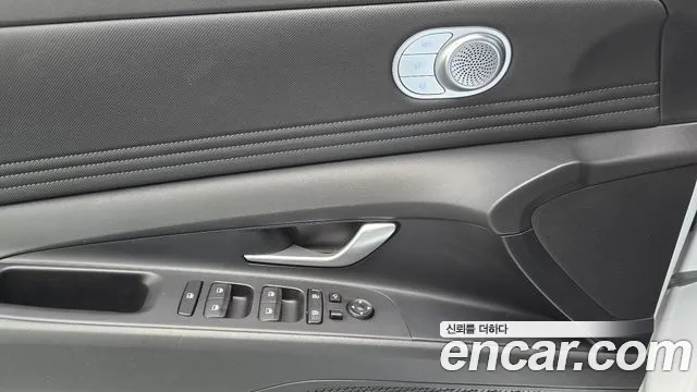 Hyundai Elantra 2022 thumb 8