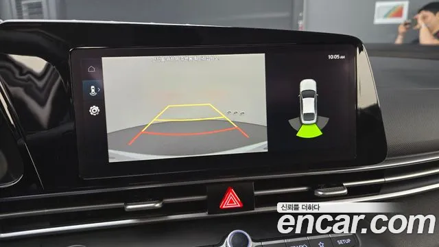 Hyundai Elantra 2022 thumb 3