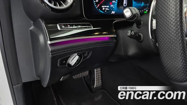 Mercedes-Benz AMG GT 2019 thumb 2