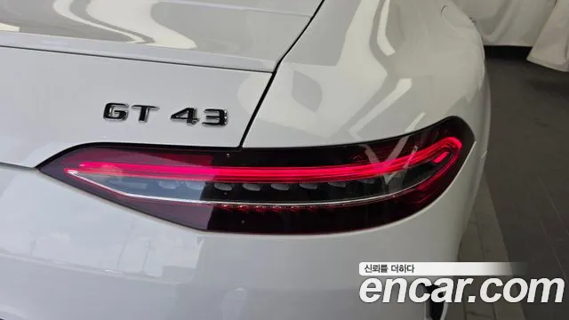Mercedes-Benz AMG GT 2019 thumb 8