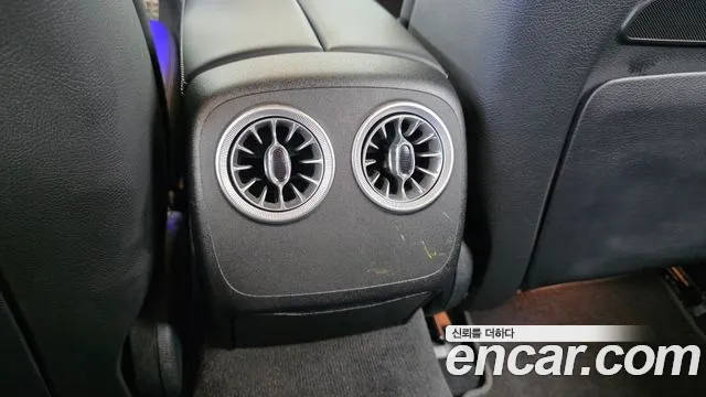 Mercedes-Benz AMG GT 2019 thumb 3
