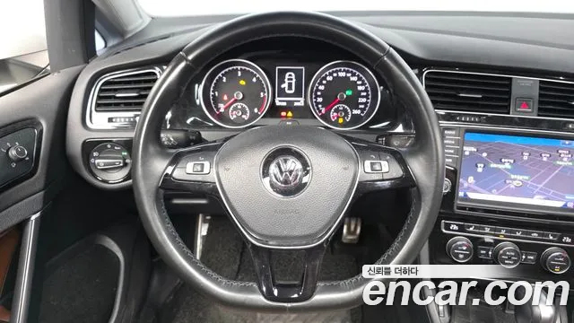Volkswagen Golf Sportsvan 2014 thumb 2