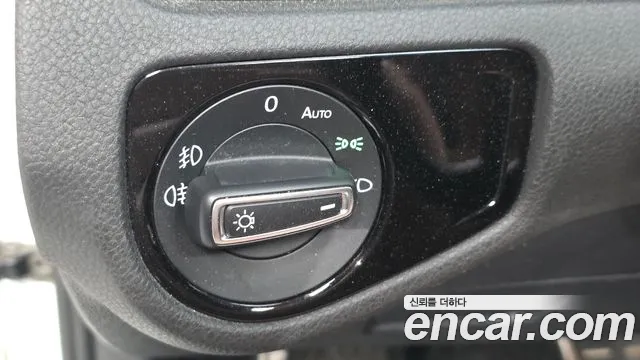 Volkswagen Golf Sportsvan 2014 thumb 12