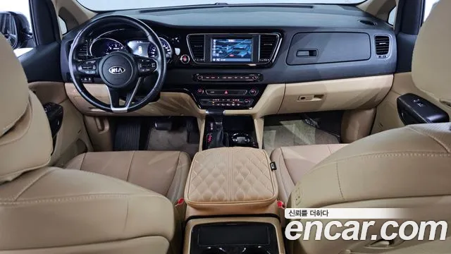 Kia Carnival 2020 thumb 5