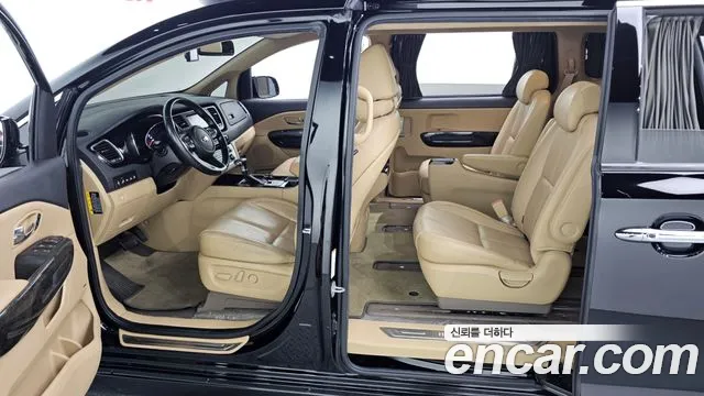 Kia Carnival 2020 thumb 8