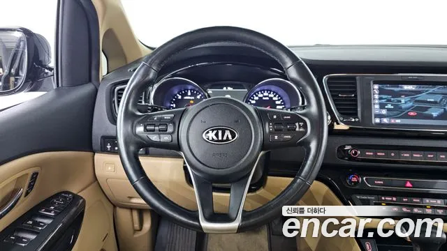 Kia Carnival 2020 thumb 3