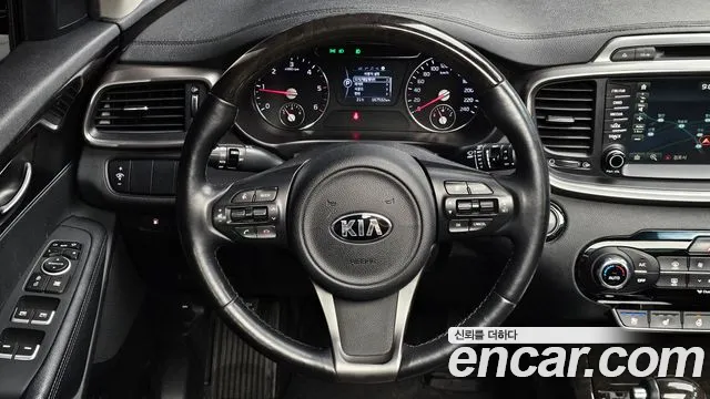 Kia Sorento 2015 thumb 4