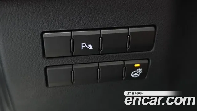 Lexus NX 2015 thumb 10