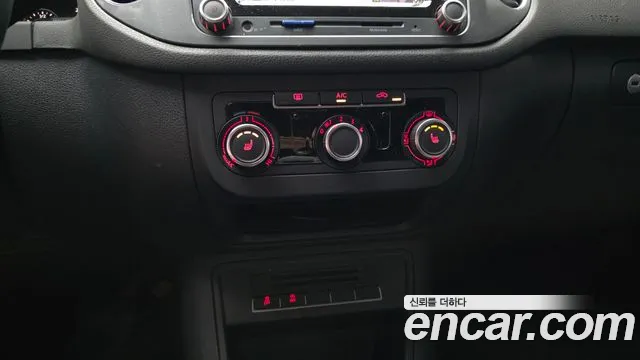 Volkswagen Tiguan 2014 thumb 3