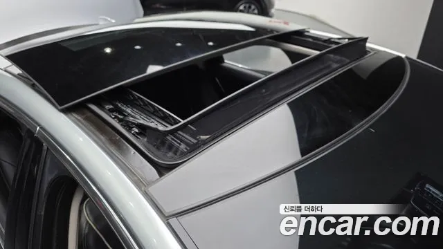 Jaguar XJ 2018 thumb 6