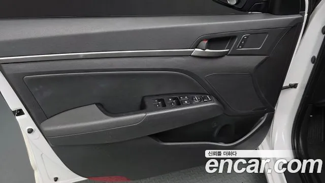 Hyundai AD 2017 thumb 6