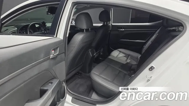 Hyundai AD 2017 thumb 10
