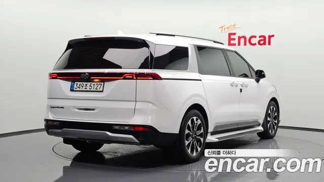 Kia Carnival 2021 thumb 12
