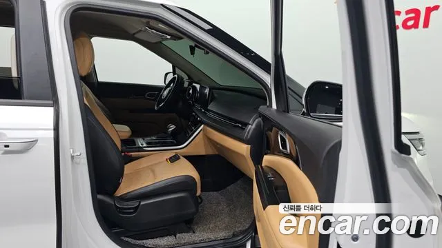 Kia Carnival 2021 thumb 5
