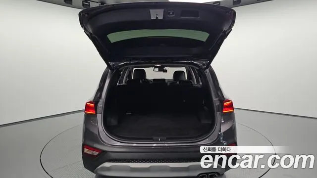 Hyundai Santa Fe 2018 thumb 8
