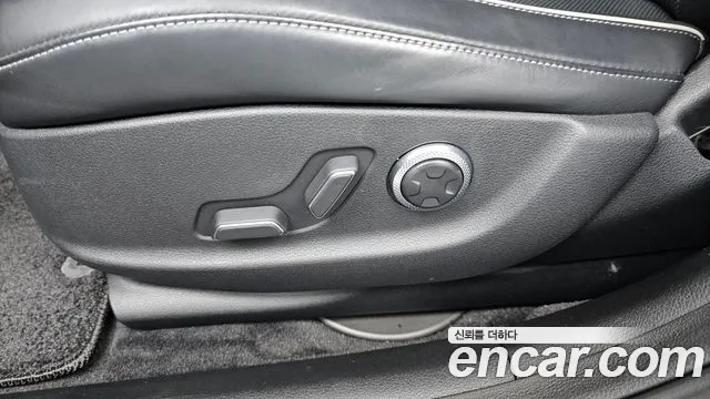 Genesis G80 2020 thumb 10