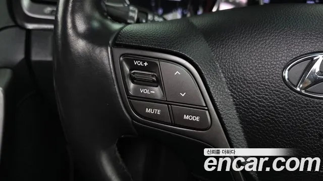 Hyundai Santafe 2016 thumb 7
