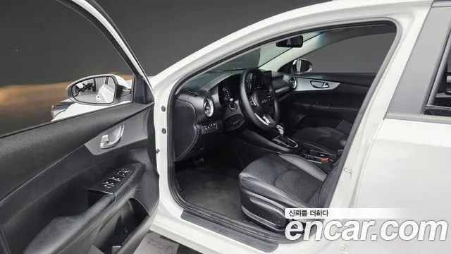 Kia K3 2021 thumb 10
