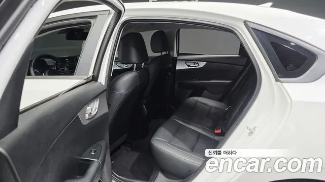 Kia K3 2021 thumb 4