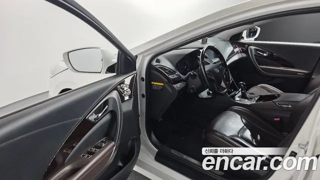 Hyundai Grandeur 2013 thumb 11