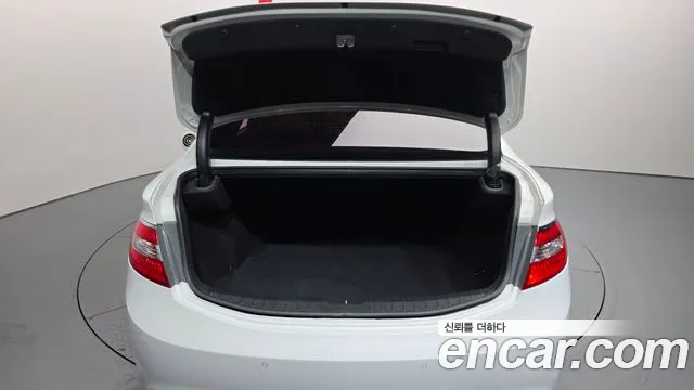 Hyundai Grandeur 2013 thumb 4