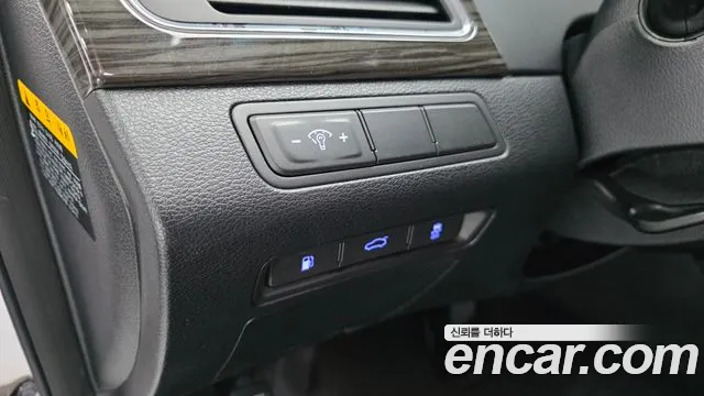 Hyundai LF 2015 thumb 2