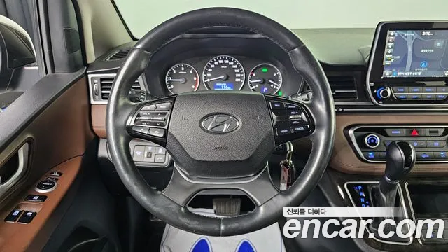 Hyundai Staria 2018 thumb 12