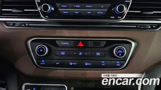 Hyundai Staria 2018 thumb 10