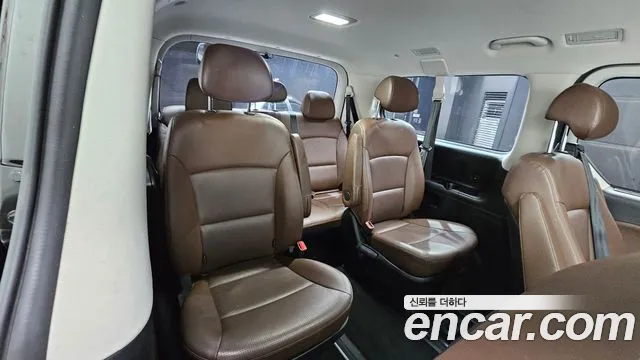 Hyundai Staria 2018 thumb 6