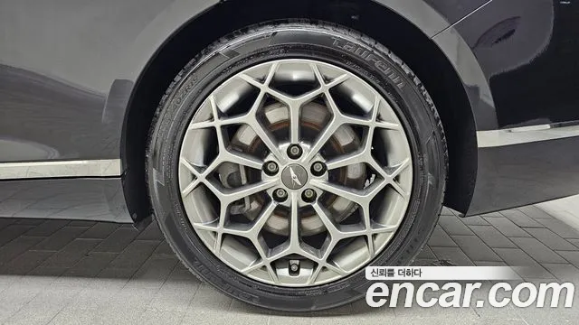 Genesis G80 2020 thumb 11