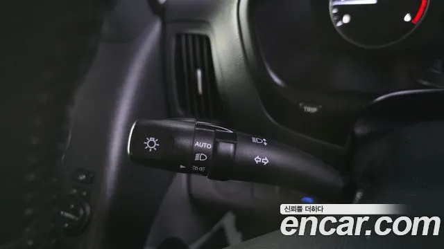Hyundai Staria 2018 thumb 3