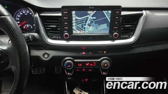 Kia Stonic 2017 thumb 10