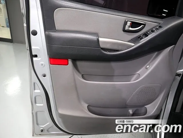 Hyundai Staria 2013 thumb 4