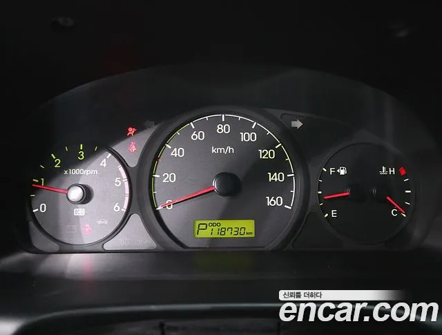 Hyundai Staria 2013 thumb 5