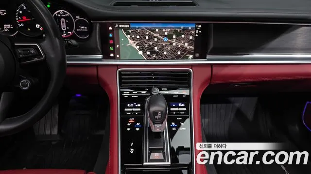 Porsche Panamera 2023 thumb 3